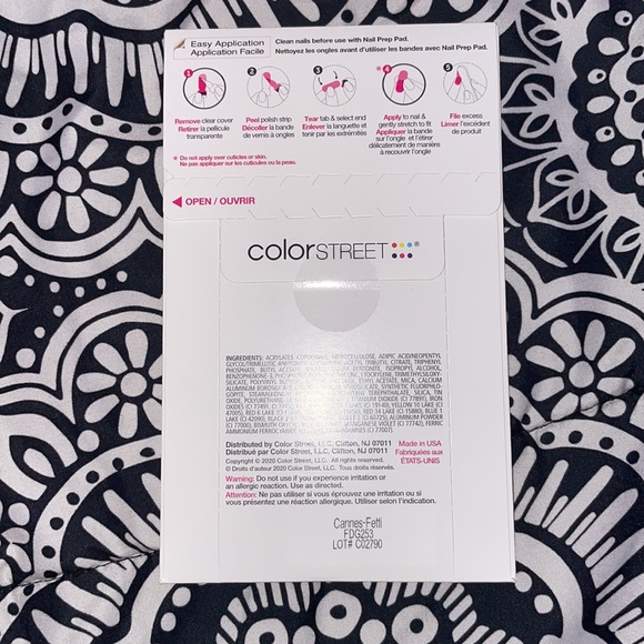 Color street - Picture 2 of 2